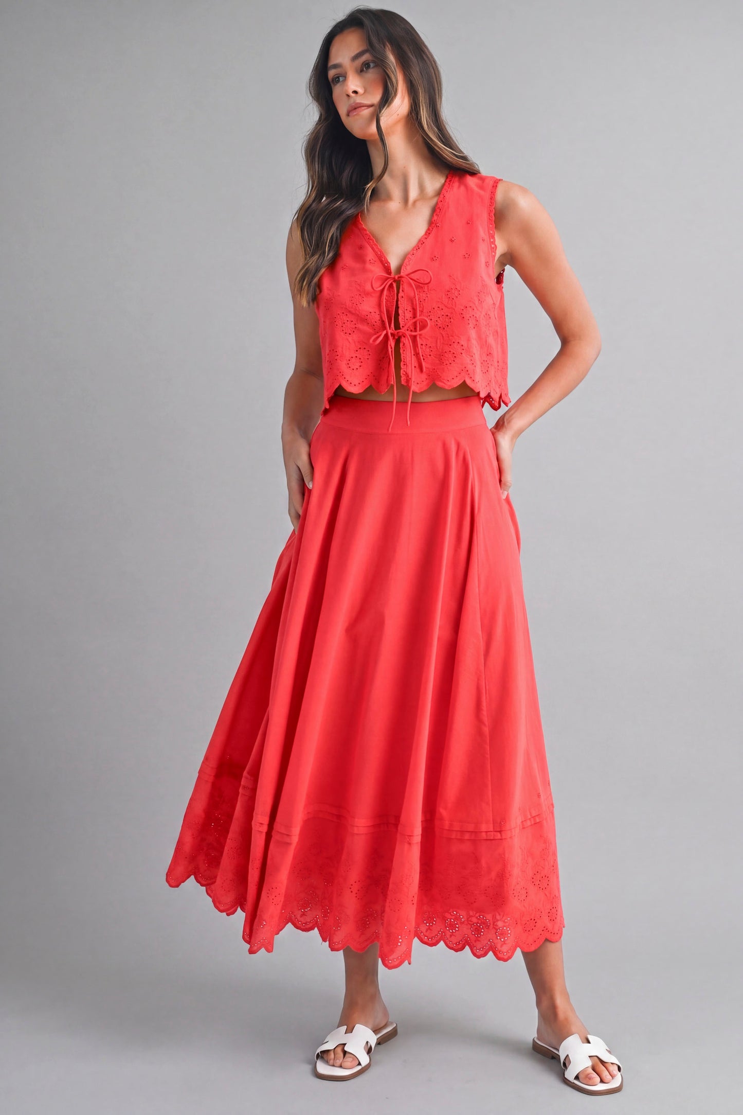 Load image into Gallery viewer, Crop Top Scalloped and Skirt Set Red
