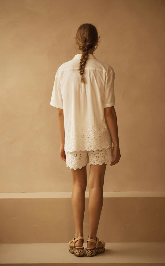 Load image into Gallery viewer, Lace Cut Out Belted Short CRU
