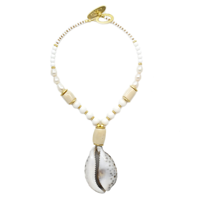 Charela Short Shell Necklace