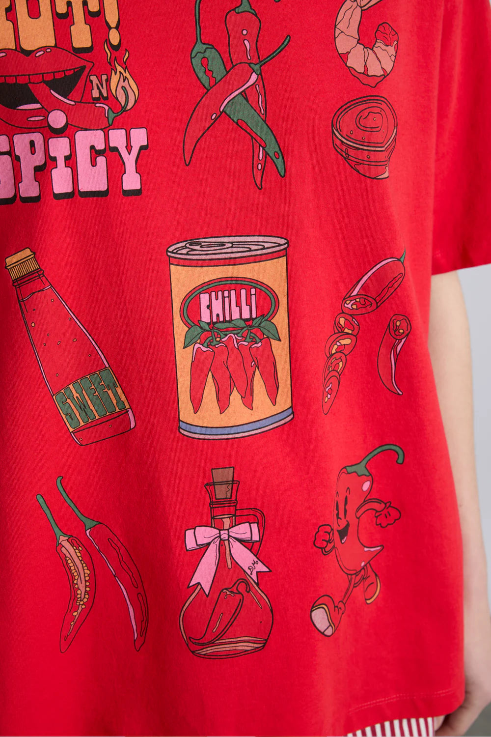 Load image into Gallery viewer, Chilli Boyfriend Tee Red
