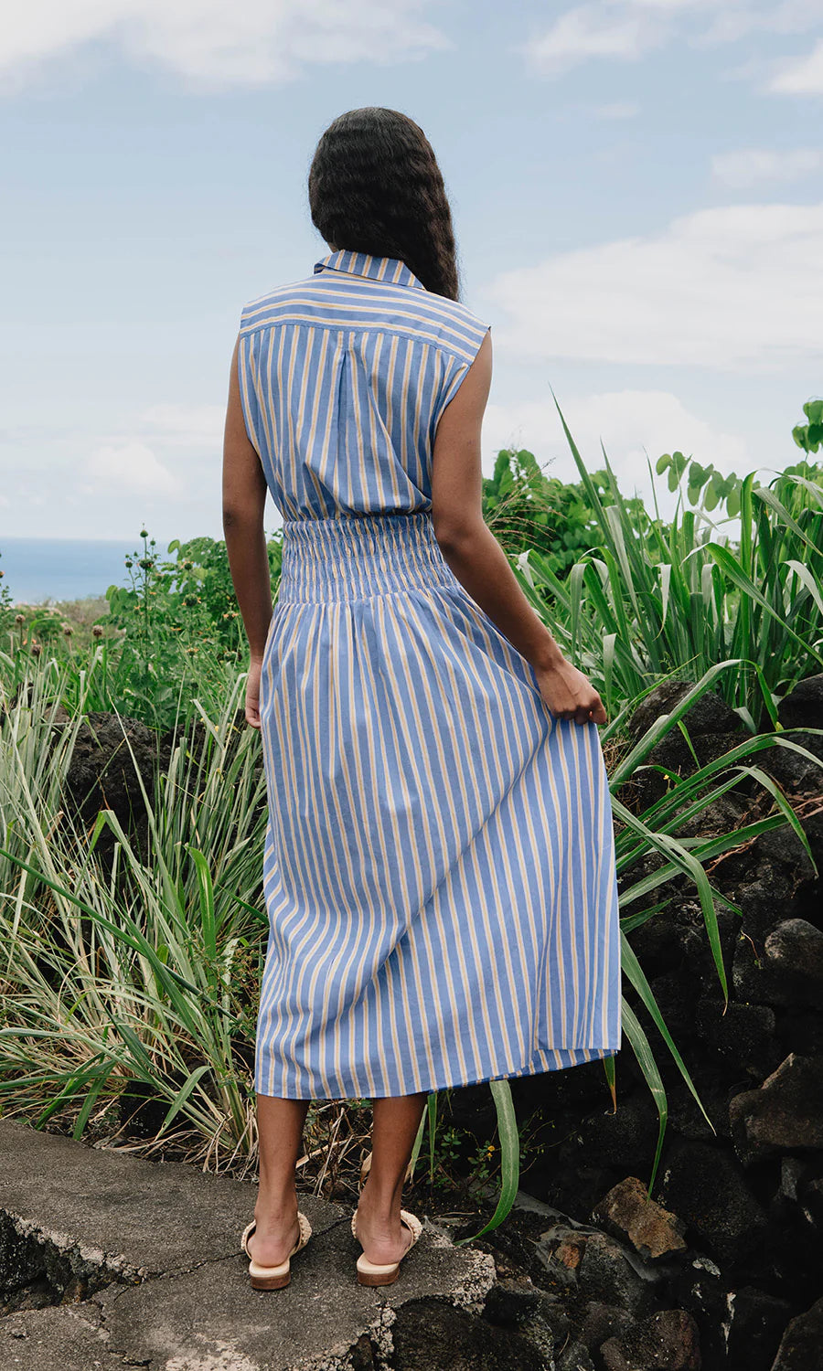 Load image into Gallery viewer, Edna Shirting Midi Dress
