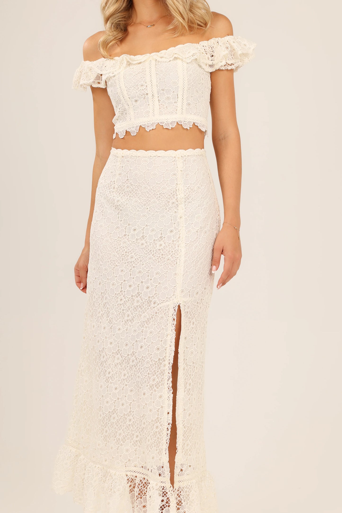 Load image into Gallery viewer, Cordelia Lace Skirt Cream - Skirt
