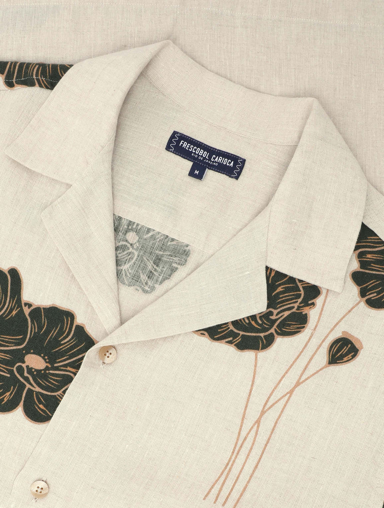 Load image into Gallery viewer, Roberto Linen Short Linear Floral Print Ecru and Evergreen
