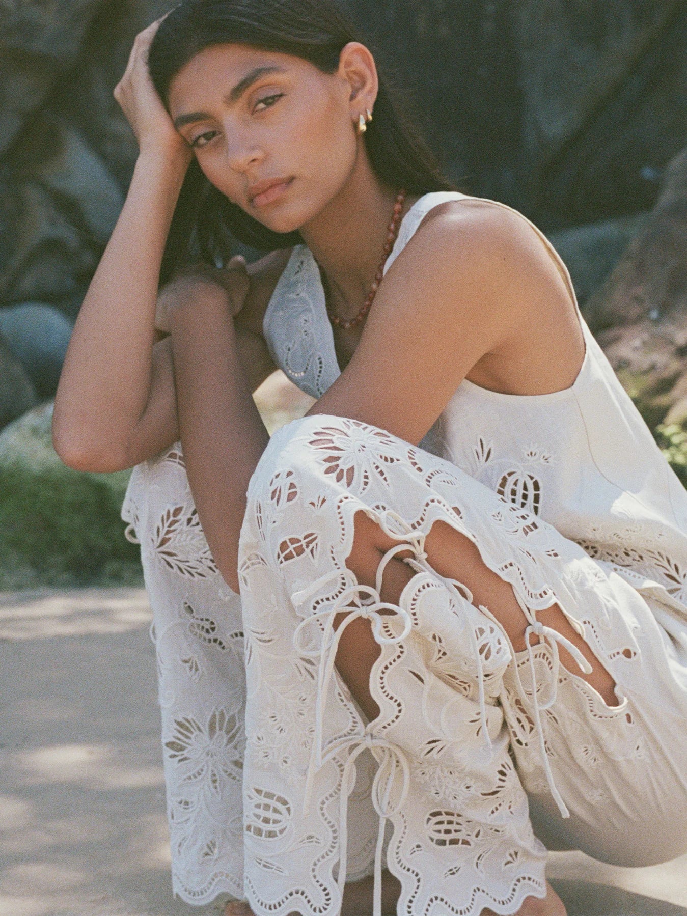 Load image into Gallery viewer, Sadie Pants Serpentine Broderie - Trousers
