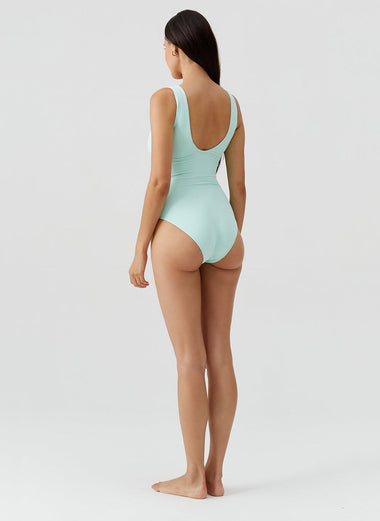 London One Piece Mint