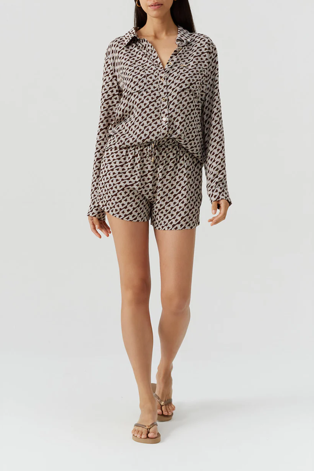 Load image into Gallery viewer, Millie Shirt Chain
