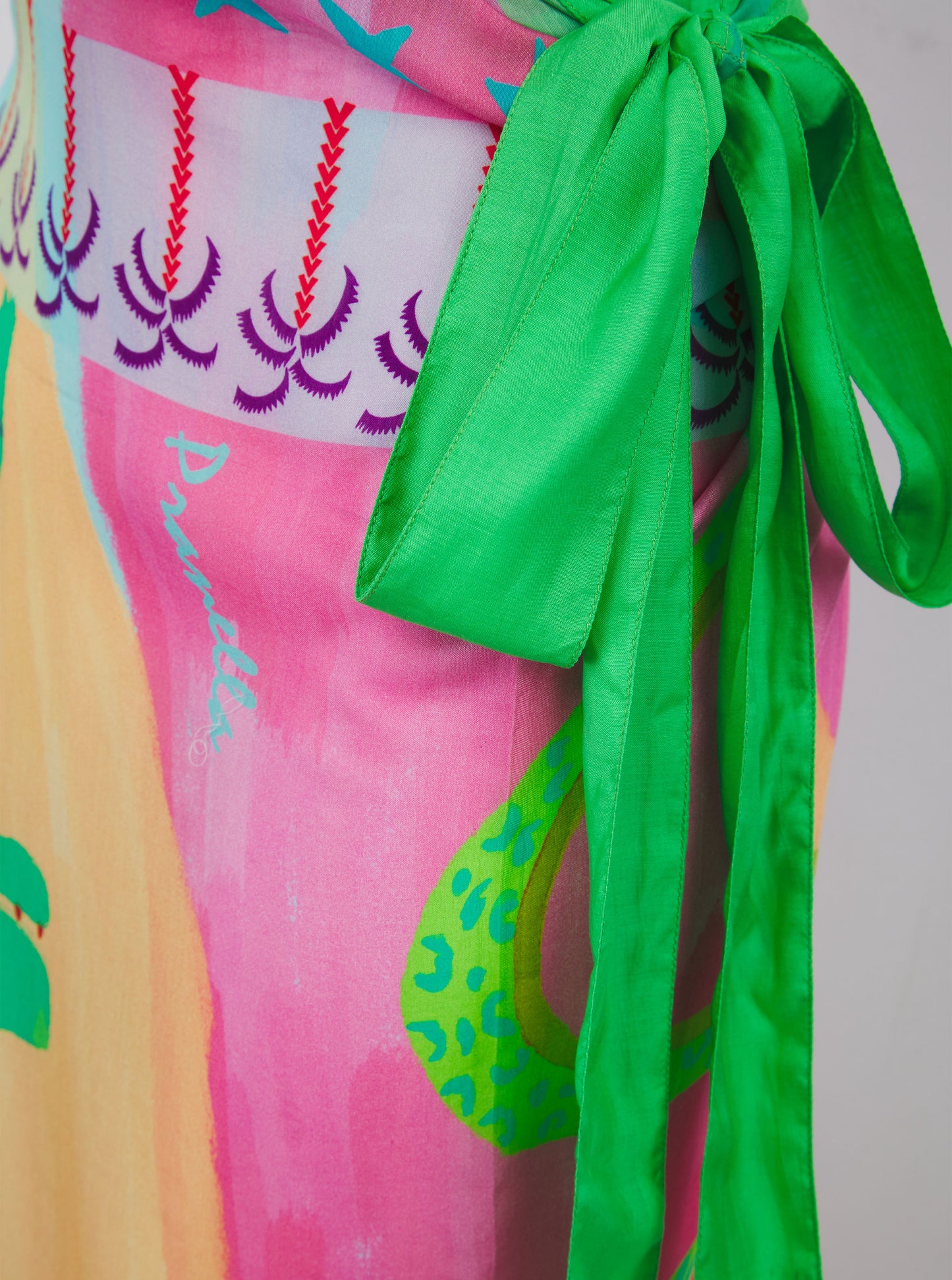 Load image into Gallery viewer, Iggy Wild/Pink Sarong - ONE SIZE - Sarong
