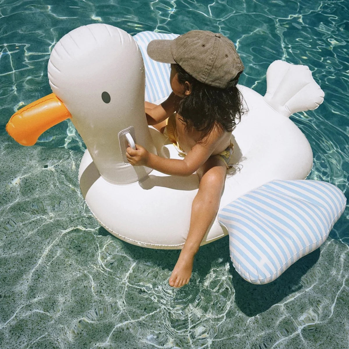 Load image into Gallery viewer, Kids Ride-On Sid Seagull Blue Stripe

