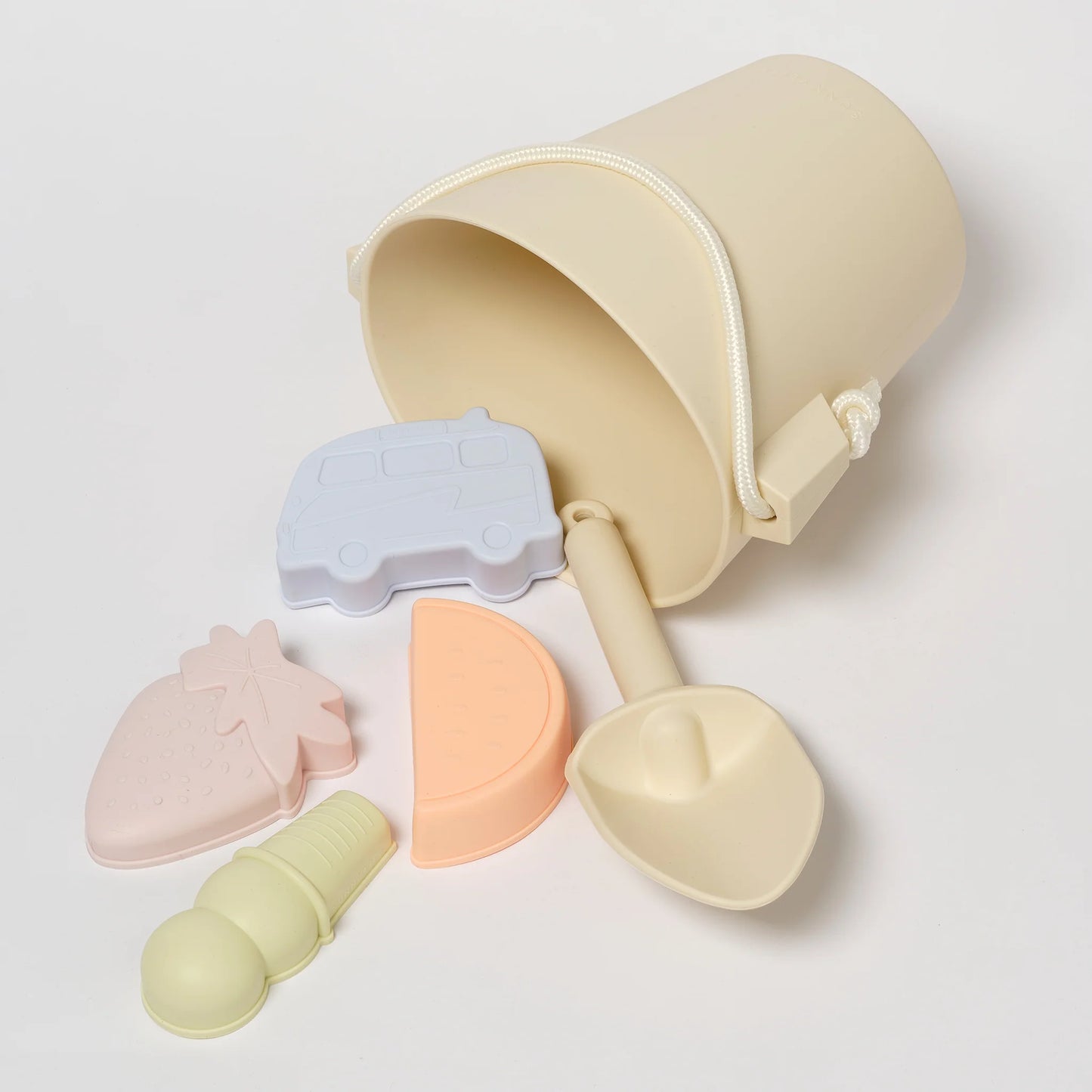 Load image into Gallery viewer, Silicone Bucket &amp;amp; Spade Set Apple Sorbet Multi
