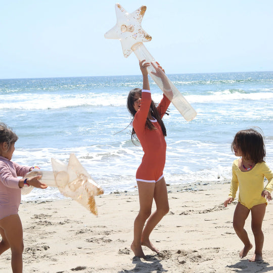Load image into Gallery viewer, Kids Inflatable Star Wand Gold Set of 2
