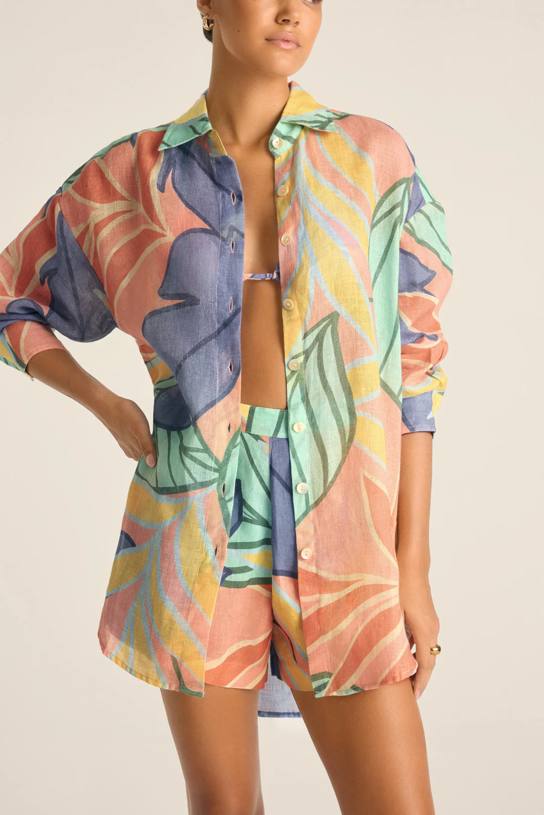 Load image into Gallery viewer, Playa Boyfriend Shirt Retro Jungle
