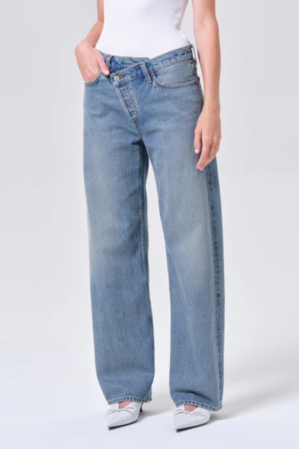 Load image into Gallery viewer, Arc Criss Cross Jean In Conclusion
