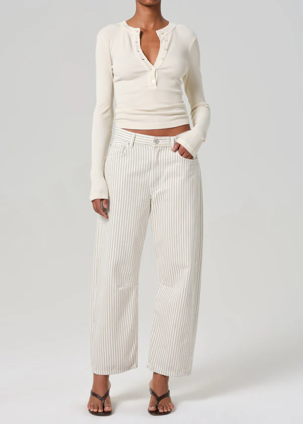 Load image into Gallery viewer, Varra Henley Top Beige
