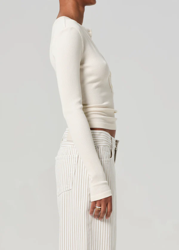 Load image into Gallery viewer, Varra Henley Top Beige
