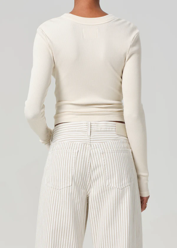 Load image into Gallery viewer, Varra Henley Top Beige
