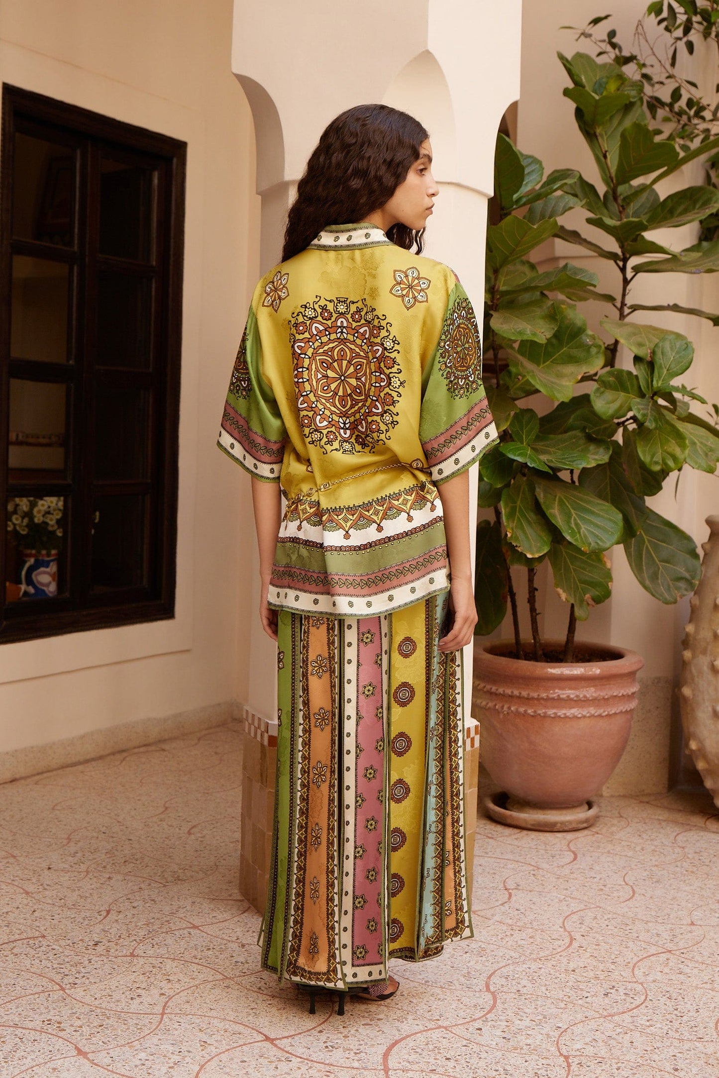 Load image into Gallery viewer, Contina Shirt
