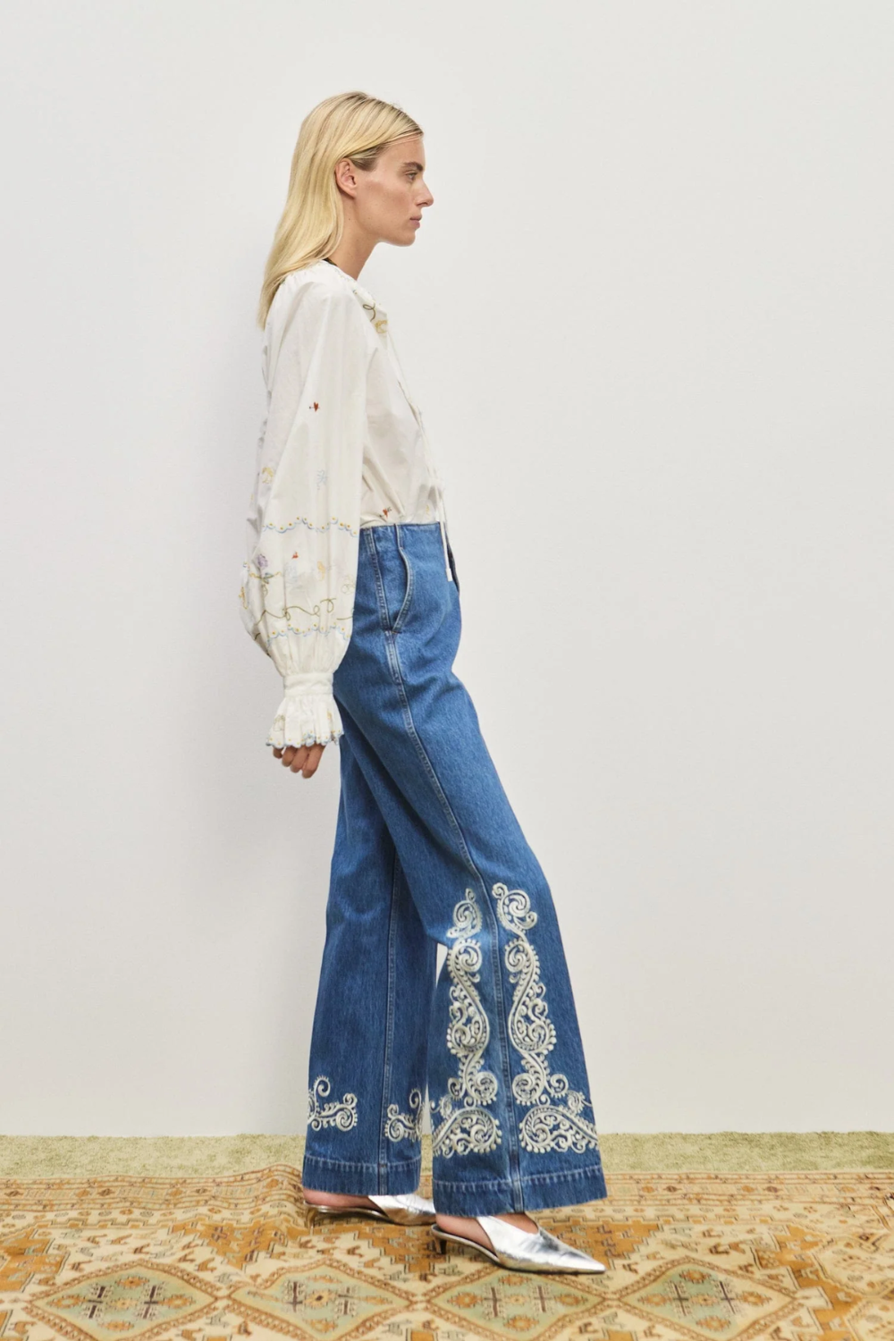 Load image into Gallery viewer, Giulia Embroidered Blouse

