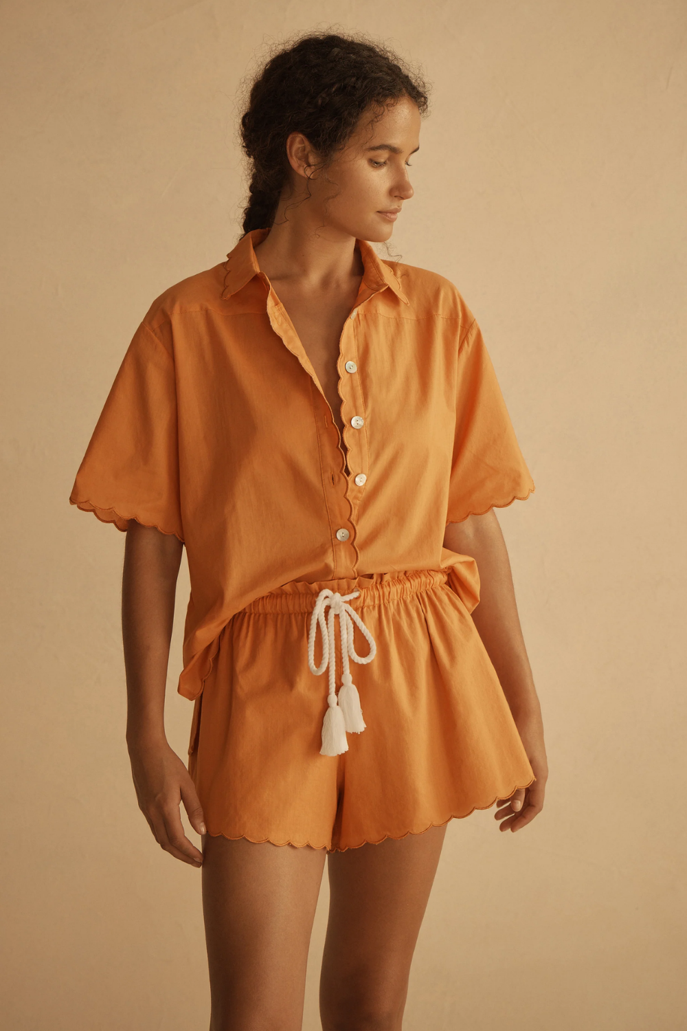 Load image into Gallery viewer, Scallop Drawstring Short Tangelo

