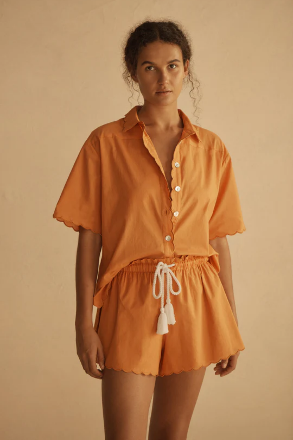 Load image into Gallery viewer, Scallop Short Sleeve Shirt Tangelo
