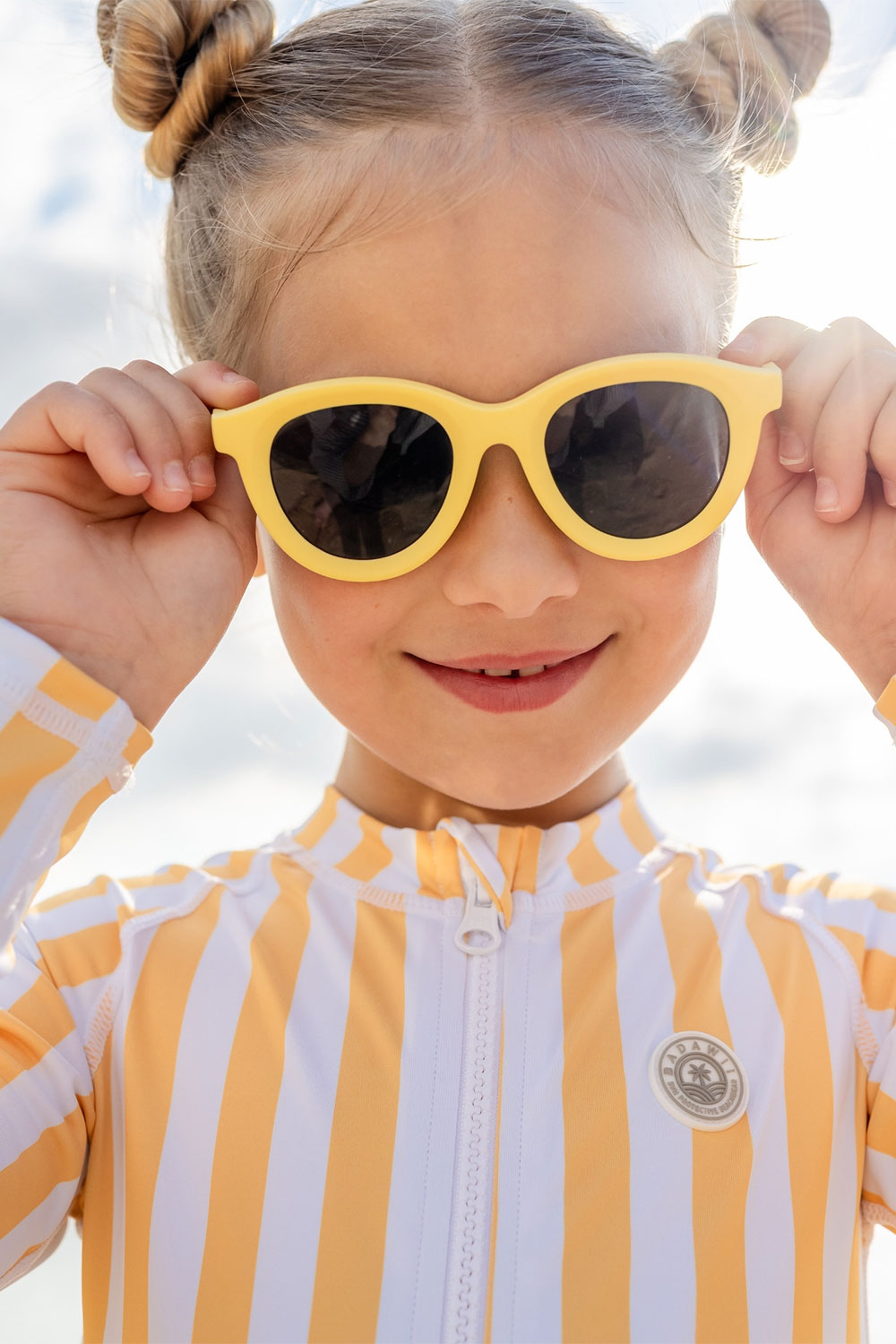Load image into Gallery viewer, Junior Glasses Yellow
