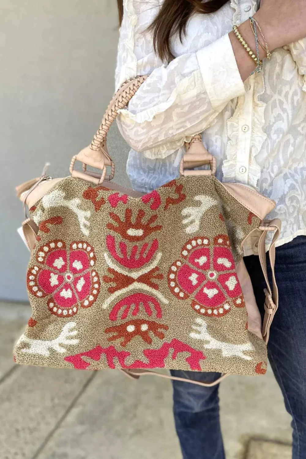 Load image into Gallery viewer, Floral Weekend Bag Multi
