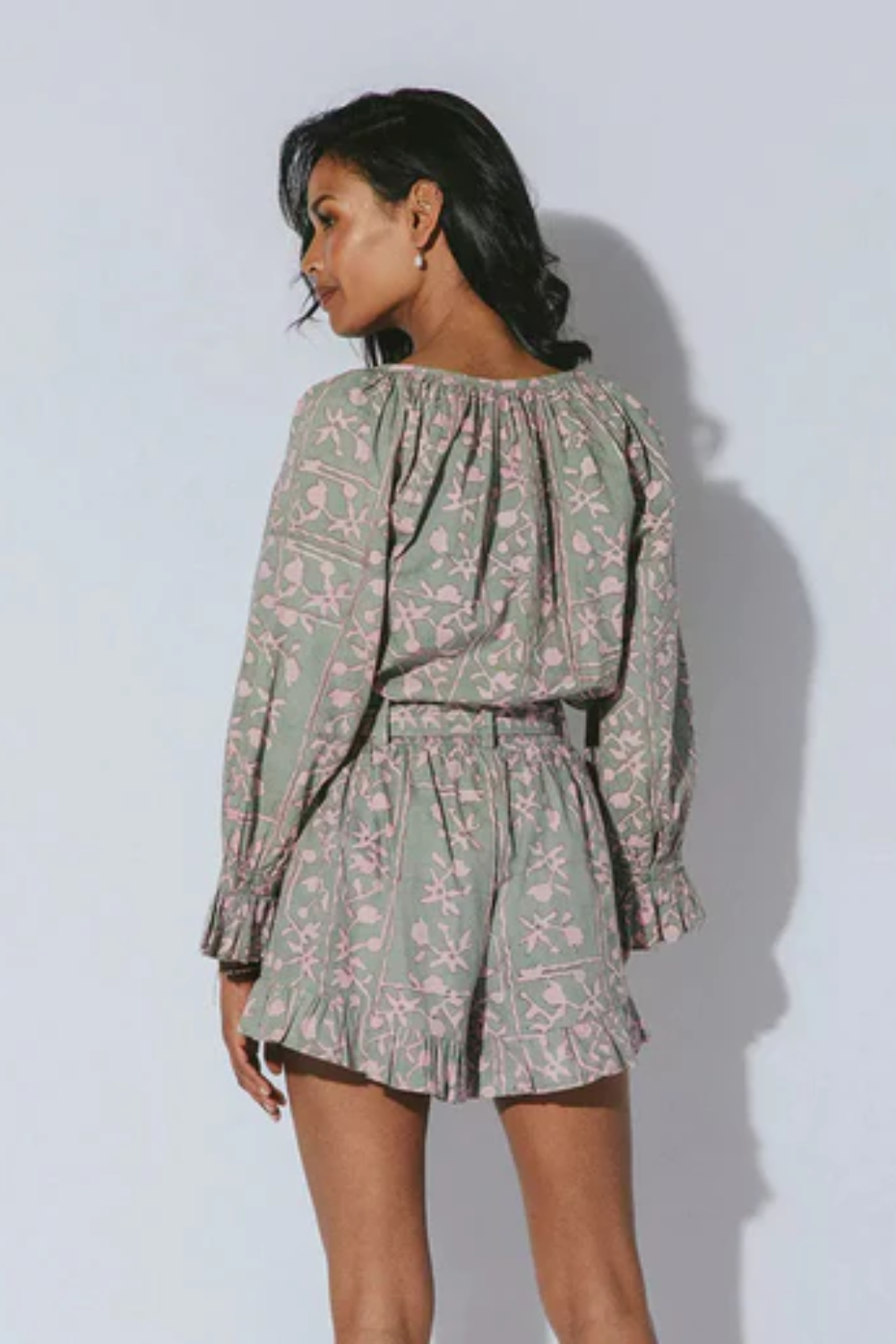 Load image into Gallery viewer, Karter Shorts Border Print
