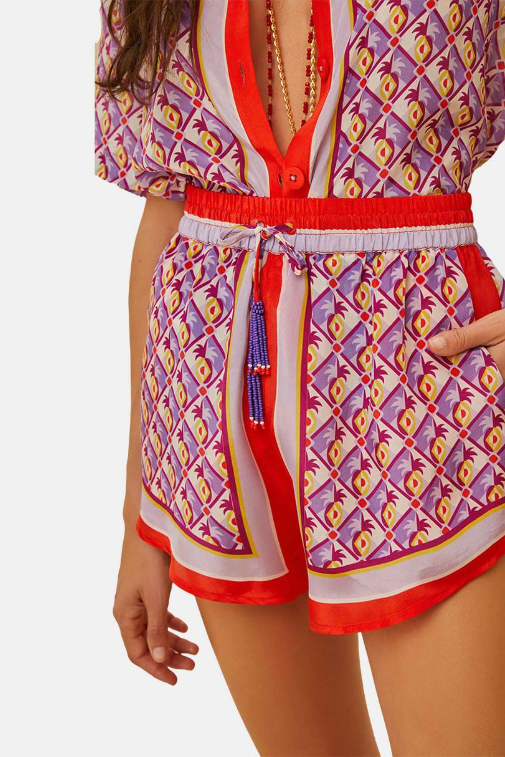 Load image into Gallery viewer, Graphic Pineapple Scarf Multicolor Shorts
