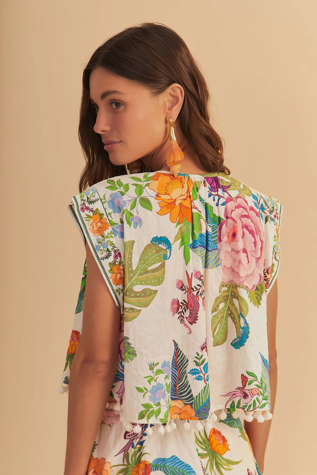 Load image into Gallery viewer, Off White Sweet Bloom Blouse
