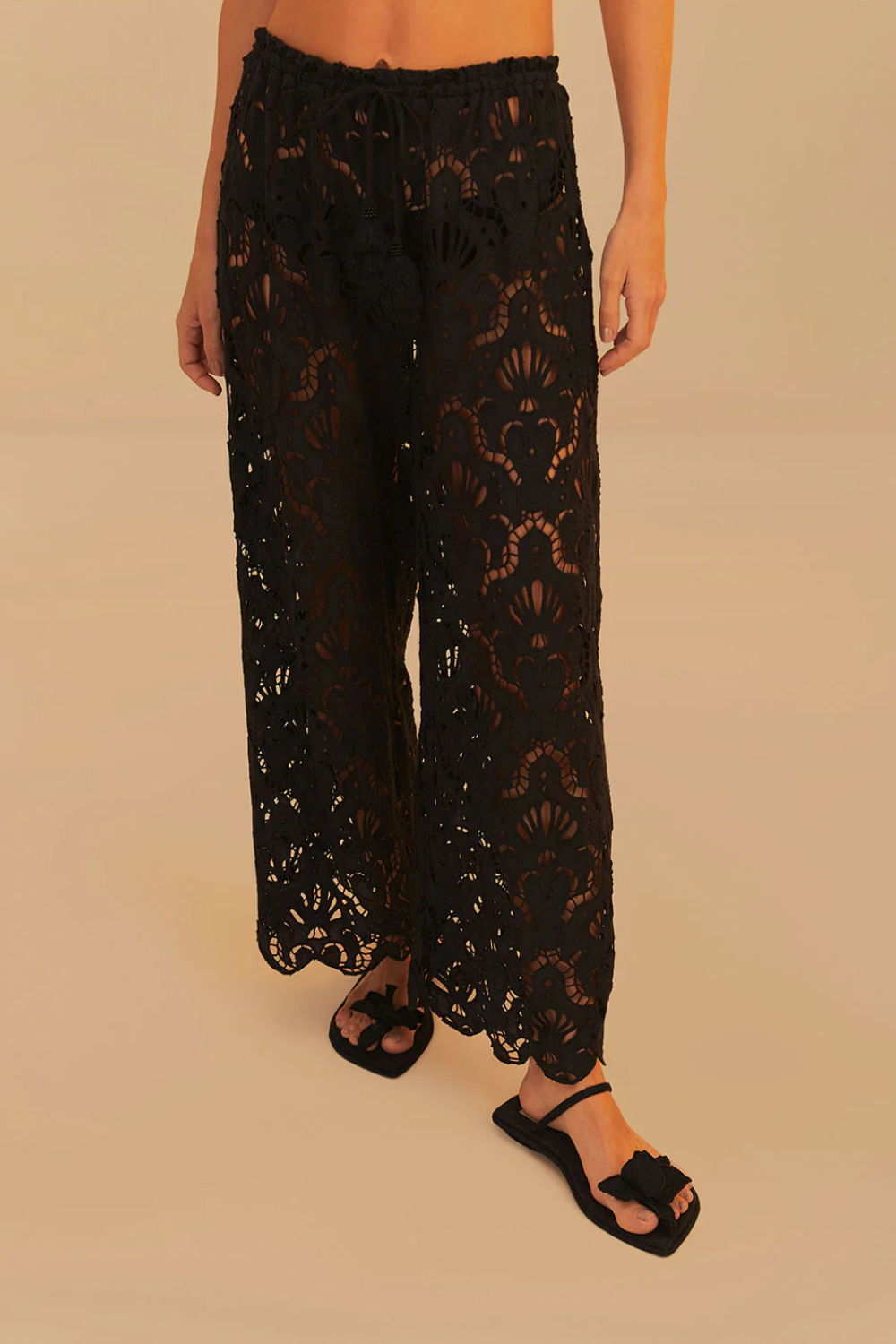 Seashell Eyelet Pants Black
