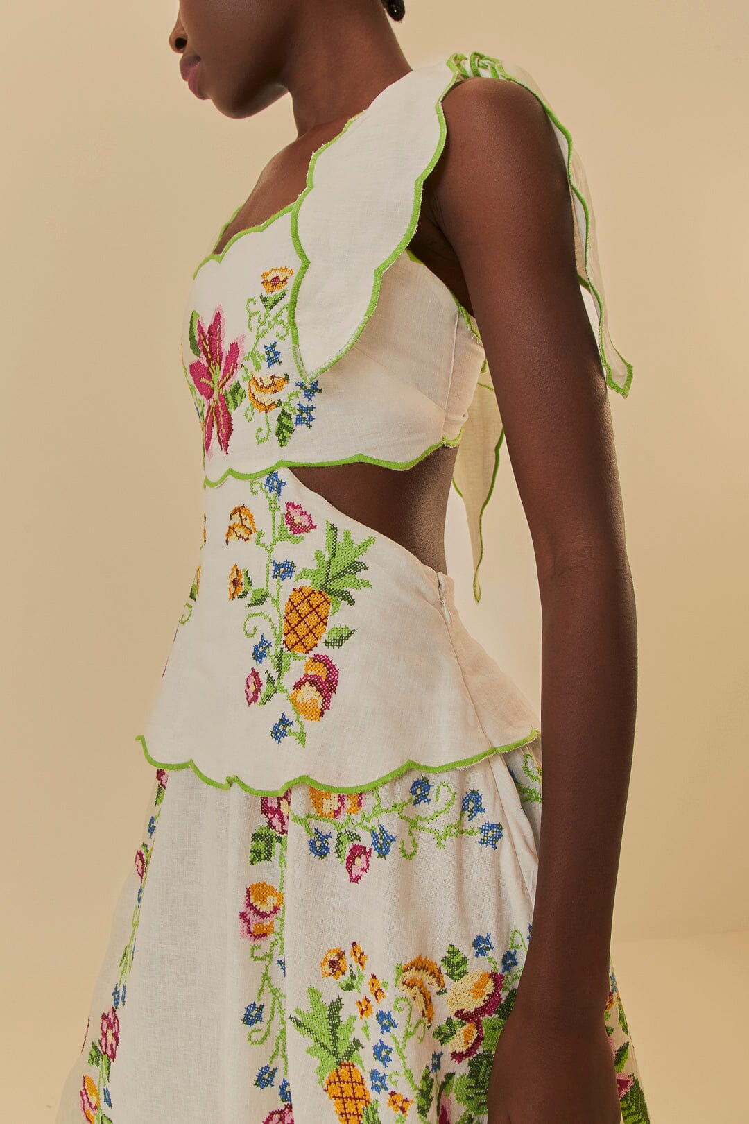 Tropical Romance Off White Maxi Dress Tropical Romance Off White Maxi Dress