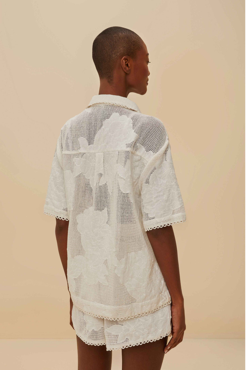 Load image into Gallery viewer, White Flower Shirt
