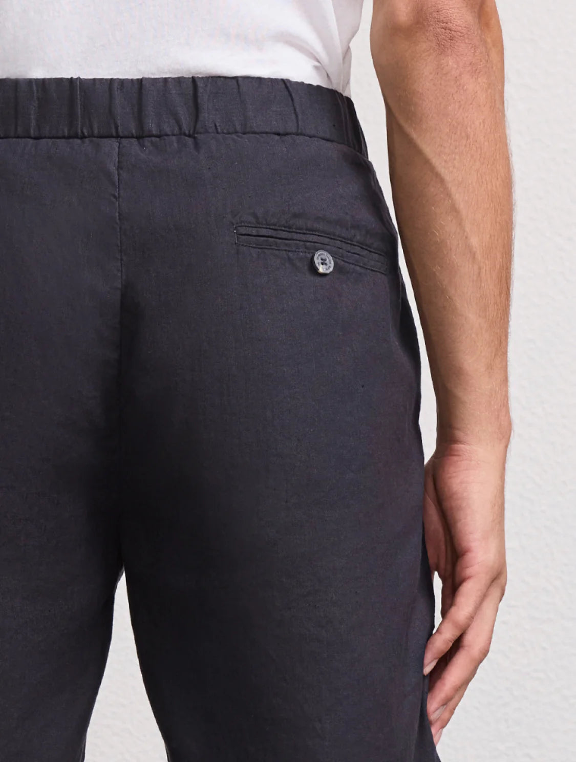 Load image into Gallery viewer, Felipe Linen Shorts Black - Linen Shorts
