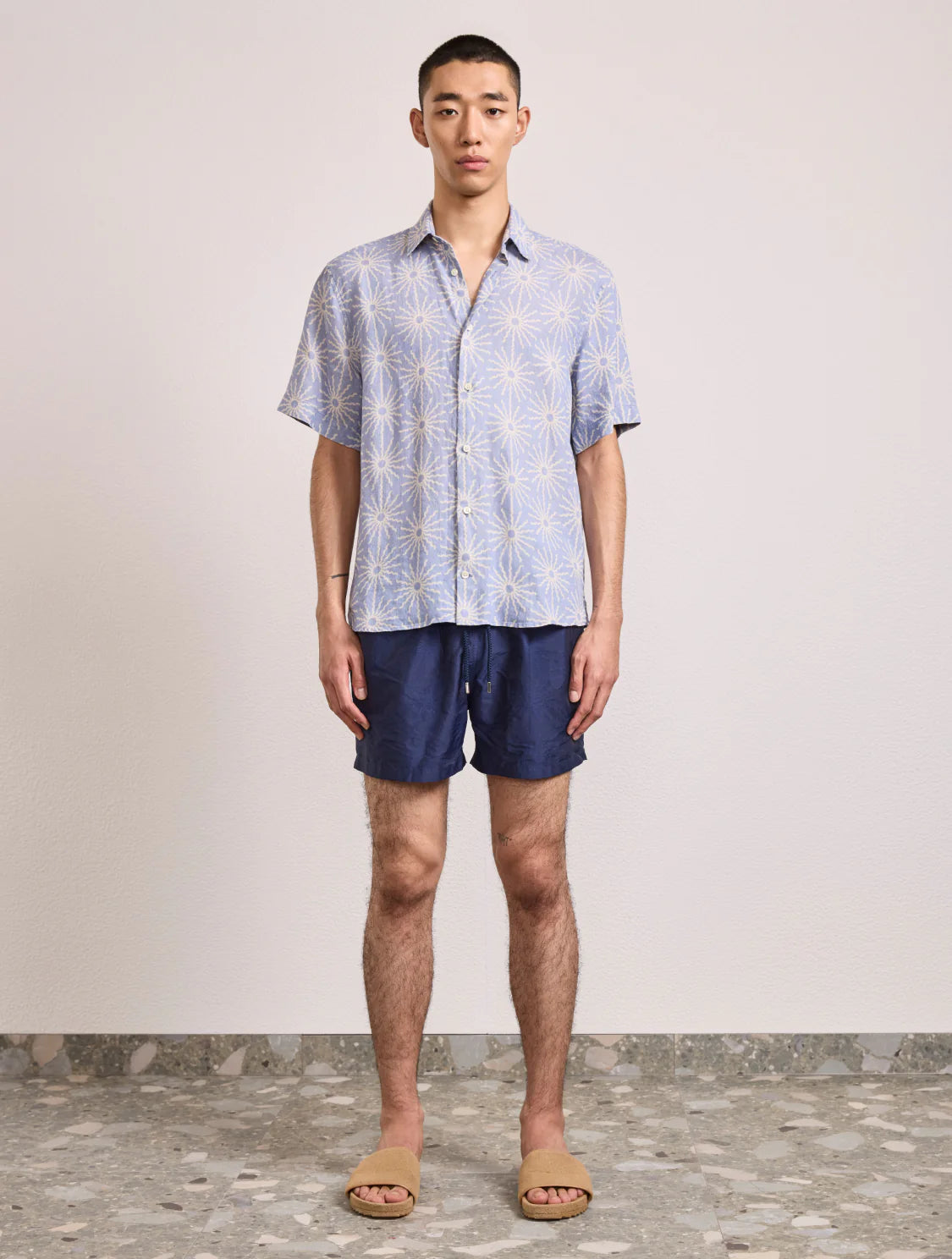 Load image into Gallery viewer, Castro Linen Copa Sol Printed Short Sleeve Shirt Chambray Blue - Short Sleeve Shirt
