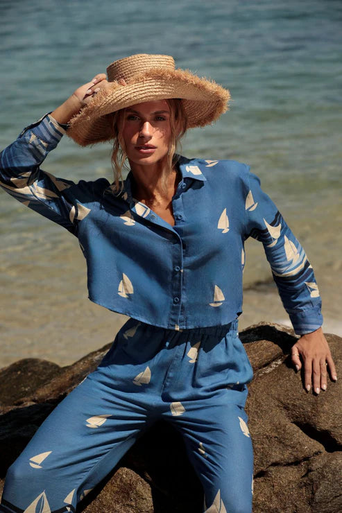 Load image into Gallery viewer, Shirt Cropped Barcos
