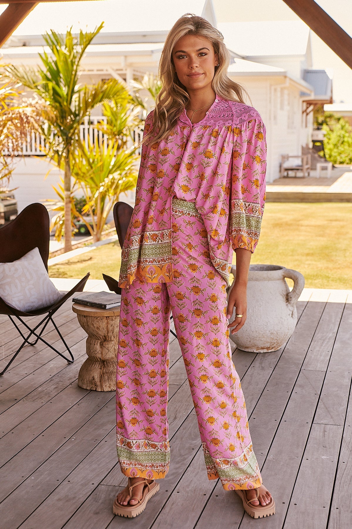 Load image into Gallery viewer, Blushing Meadow Print Jax Pants - Bottoms
