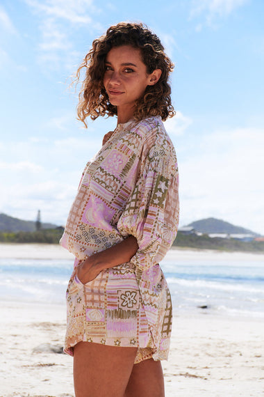 Flora Shorts Jupiter Print Pink - Shorts