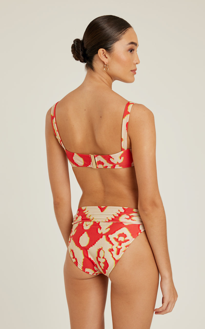 Load image into Gallery viewer, Ruched Demi Cup Bikini Top Turkey - Bikini Top
