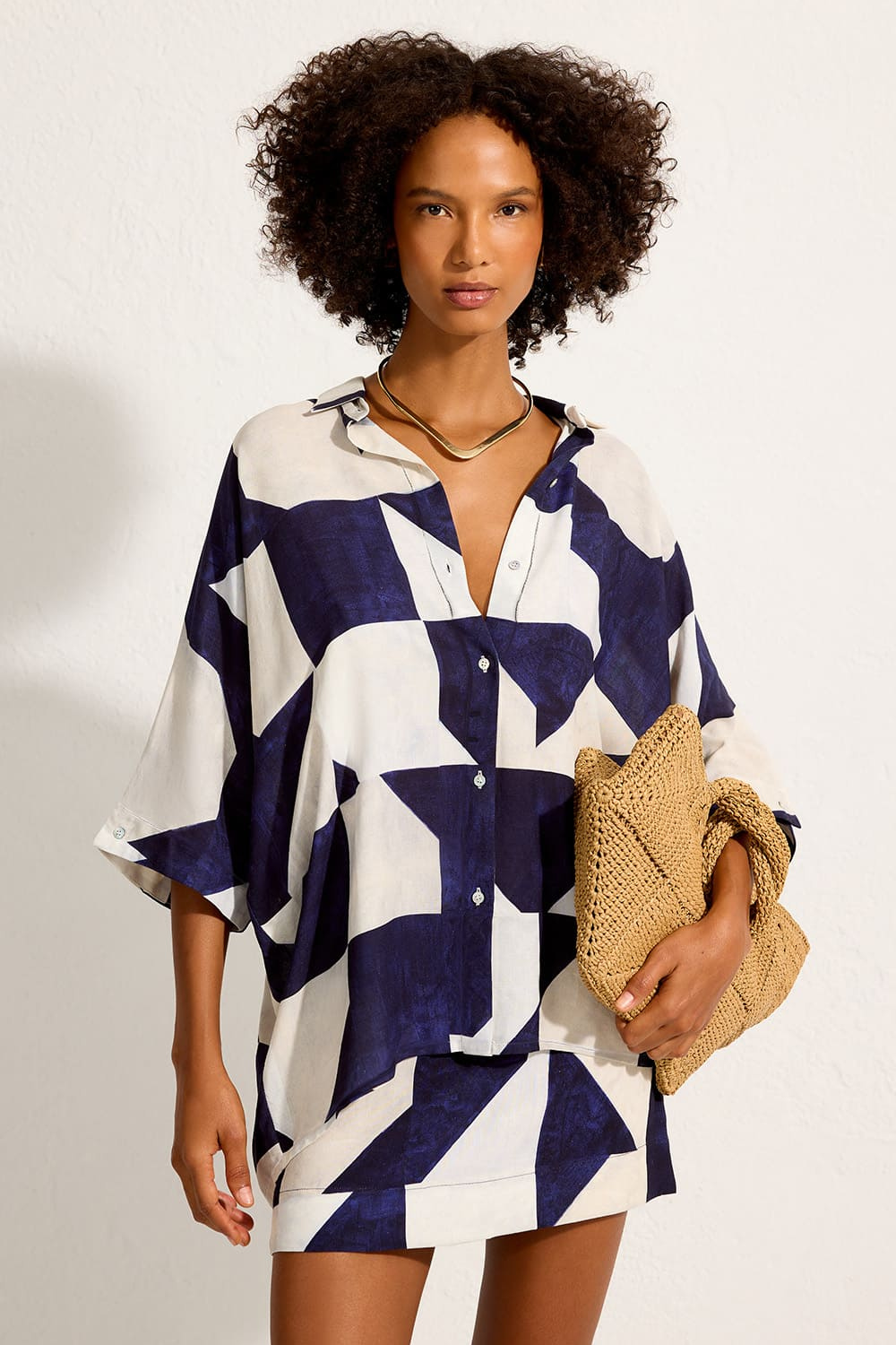 Load image into Gallery viewer, Oversized Cut Shirt Abstract

