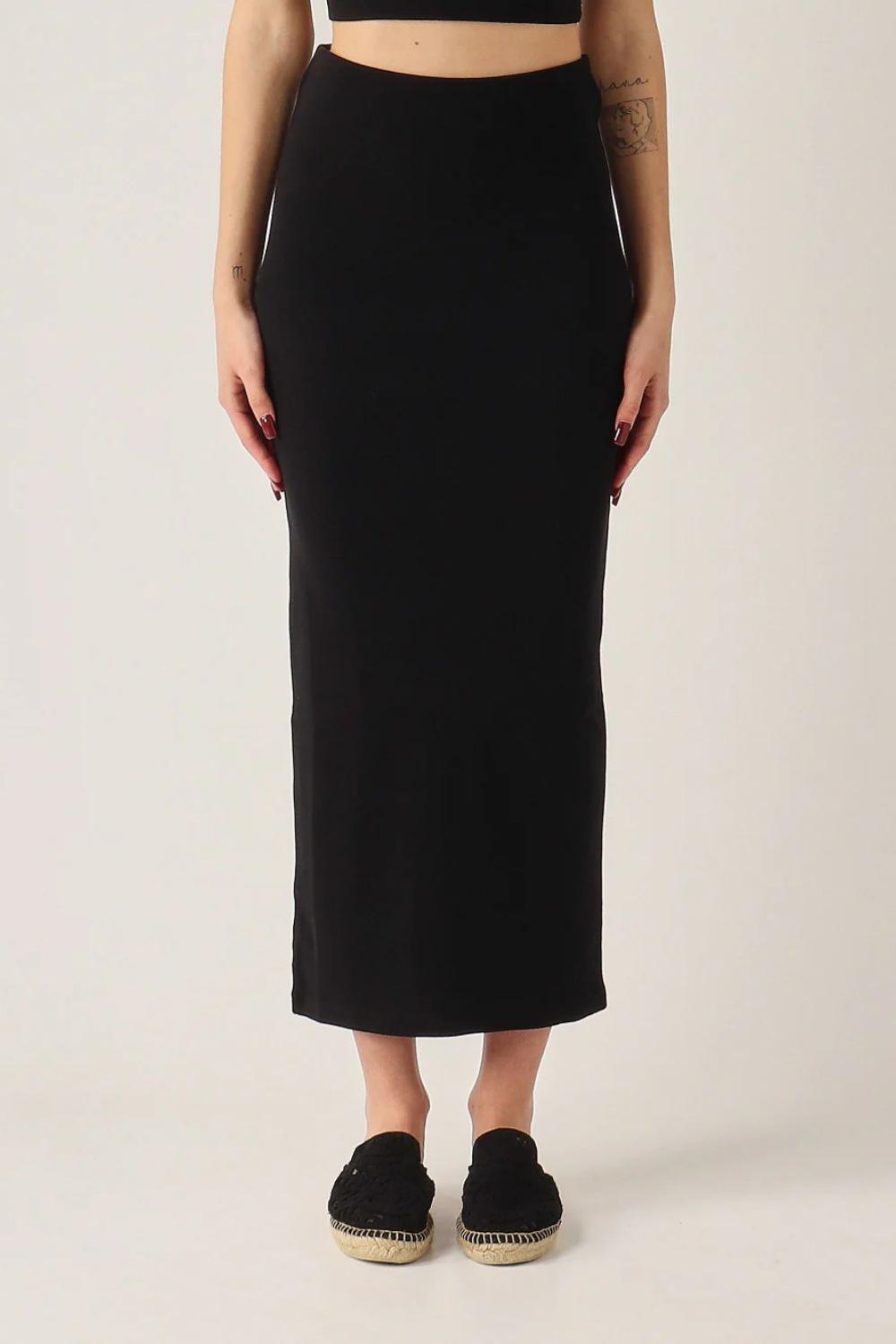 Load image into Gallery viewer, Lane Skirt in Rib Black
