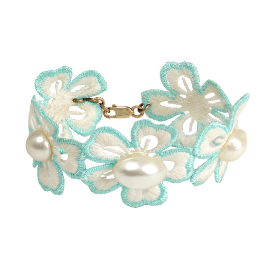 Cotton White Bracelet With Pearl