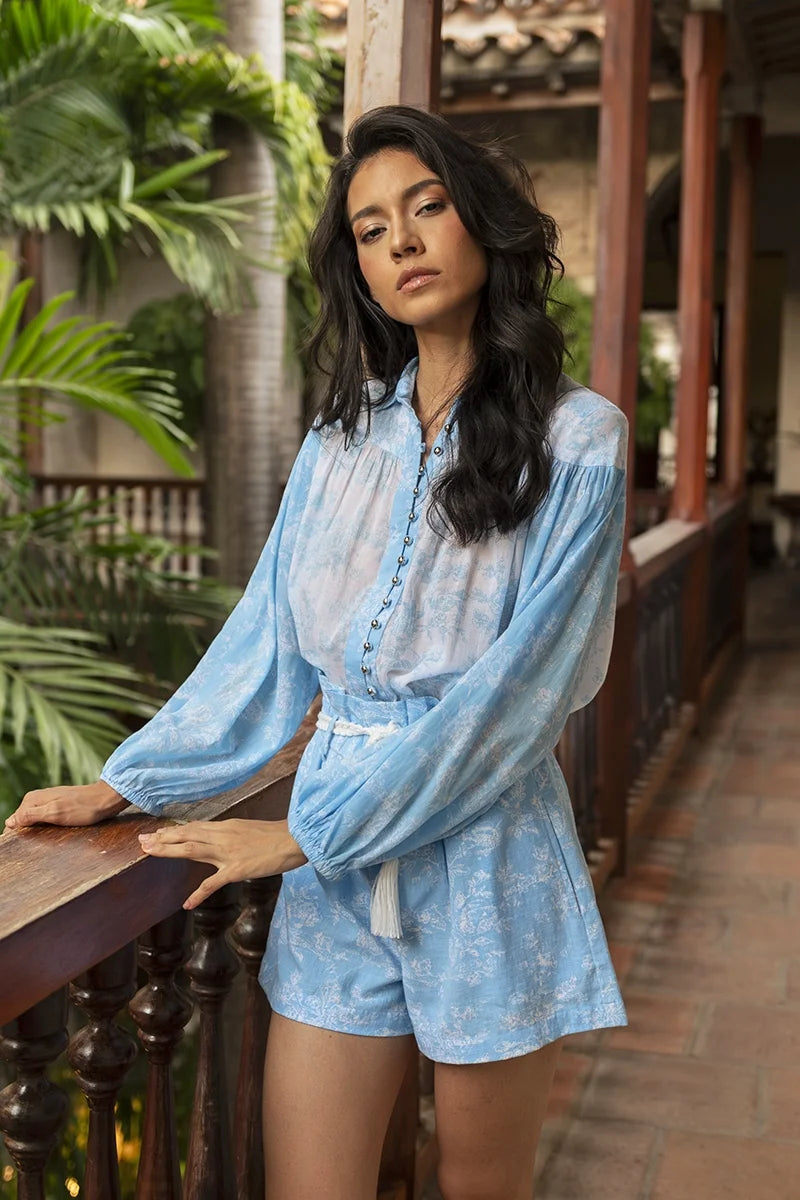 Load image into Gallery viewer, Ilaria Belt Short Blue - Shorts
