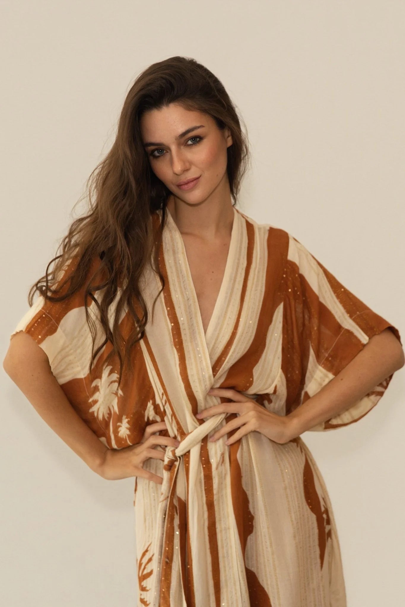 Load image into Gallery viewer, Kha Palm Trees Kimono Mocha
