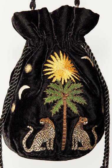 Running Wild Pouch Bag - ONE SIZE - Bag