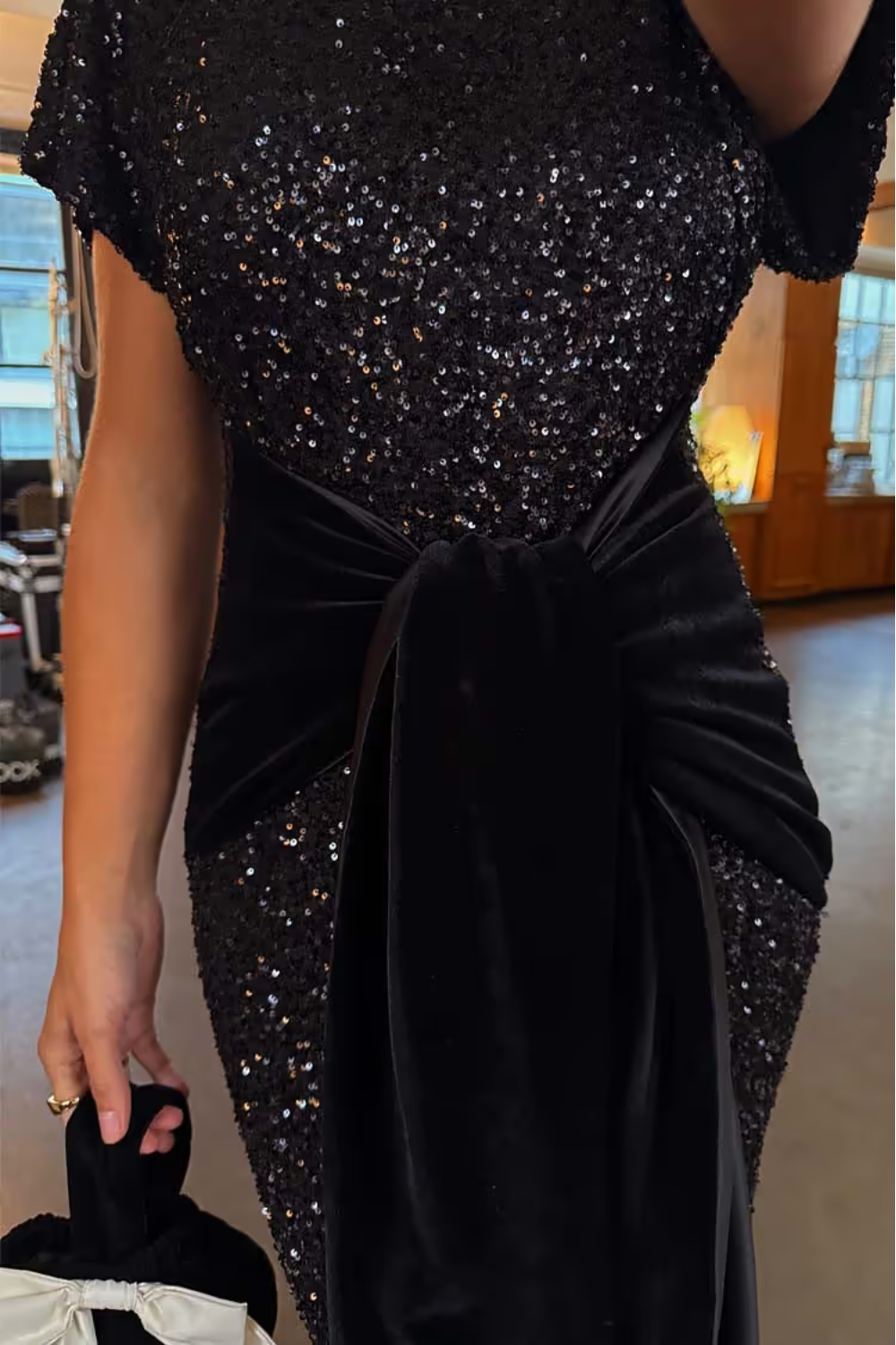 Load image into Gallery viewer, Black Sequin Bow Dress
