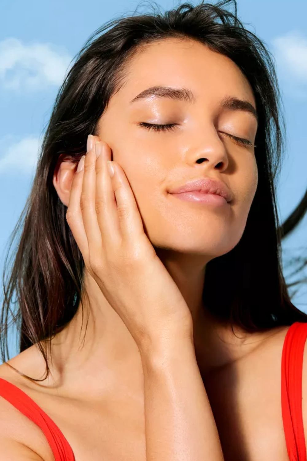 Load image into Gallery viewer, Sun Face and Body Melting Spray High Protection SPF50
