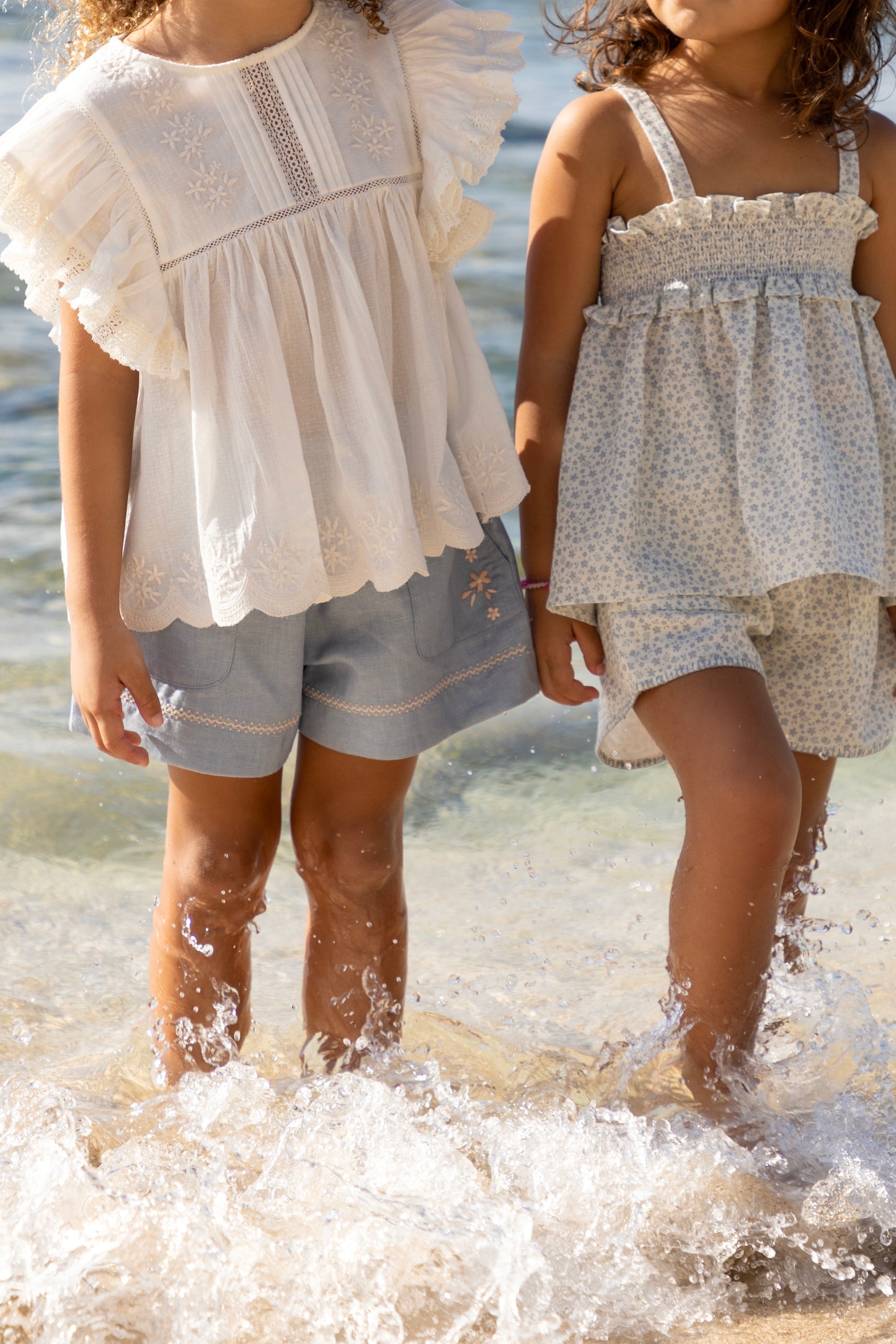 Load image into Gallery viewer, Olivia Blouse and Shorts Set Mini Flowers
