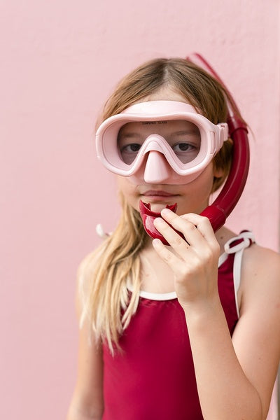 Load image into Gallery viewer, Betty Snorkeling Set Ruby Red/French Rose
