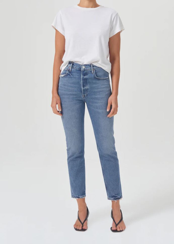 Load image into Gallery viewer, Cropped Frayed Hem Jeans
