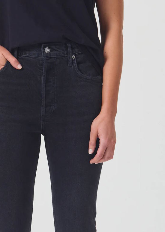 Load image into Gallery viewer, Black Cropped Jeans with 5-Pocket Style
