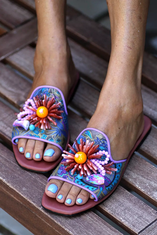 Load image into Gallery viewer, Anemone Sandals - Shoes
